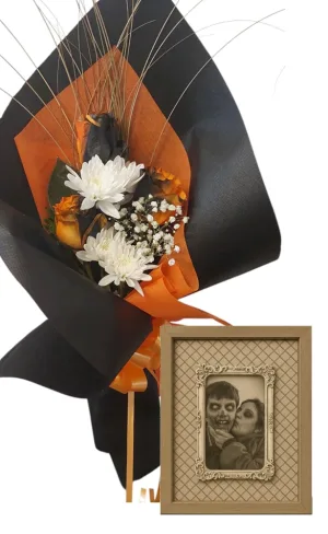 3 Rosas Naranjas y Negro y Cuadro