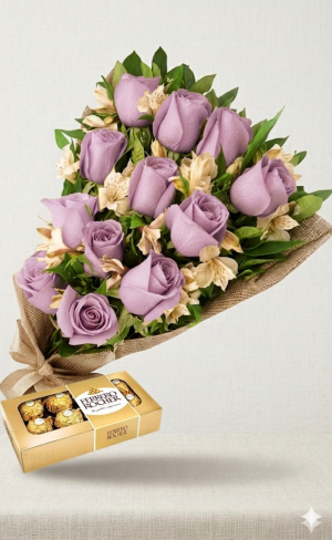 Ramo de 12 rosas lilas con astromelias y bombones Ferrero Rocher