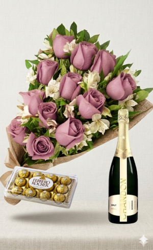 Ramo de 12 rosas lilas  y astromelias con bombones Ferrero Rocher 12 uds y champagne