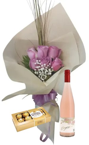 Ramo de 6 rosas lila con bombones Ferrero Rocher 8 uds y vino Stagnari Blush