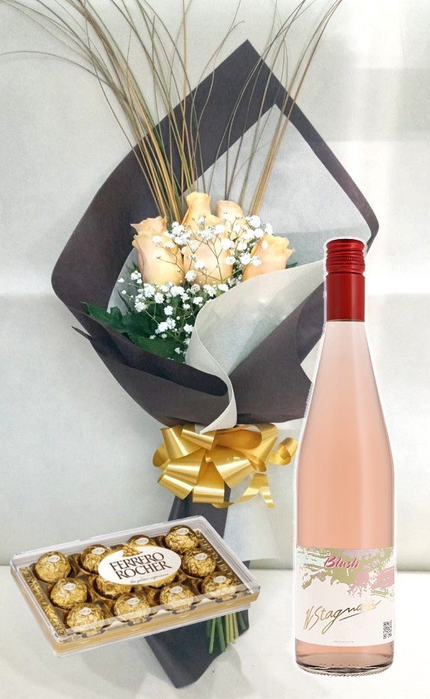 ramo-de-6-rosas-beige-con-bombones-ferrero-rocher-x-12un-y-vino-stagnari-blush Ramo de 6 Rosas Beige Con Bombones Y Vino - Imagen 1